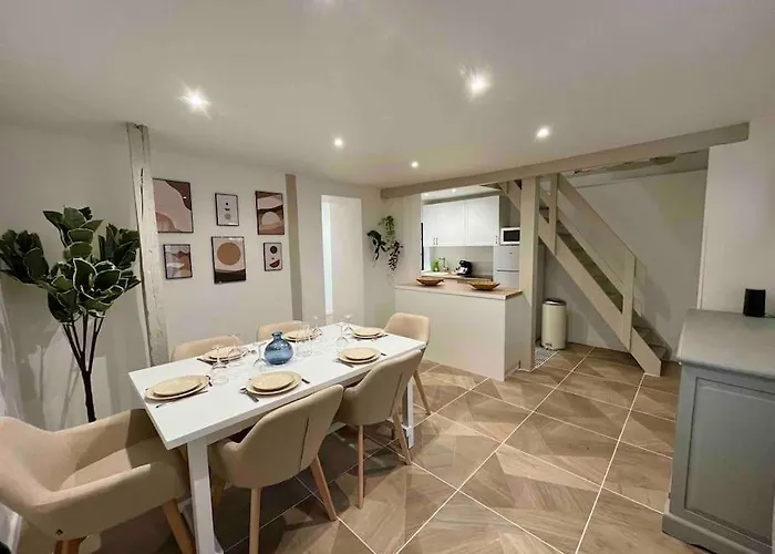 Les Celestins * روان